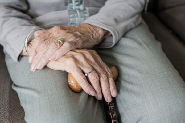 Госдума приняла поправки о пенсионном возрасте для женщин