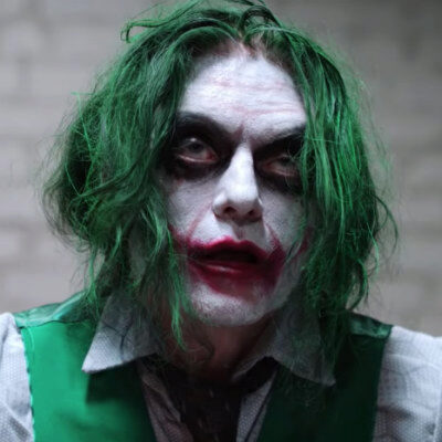 Томми Вайсо сыграл Джокера в мини-ремейке «Темного рыцаря» (Видео)