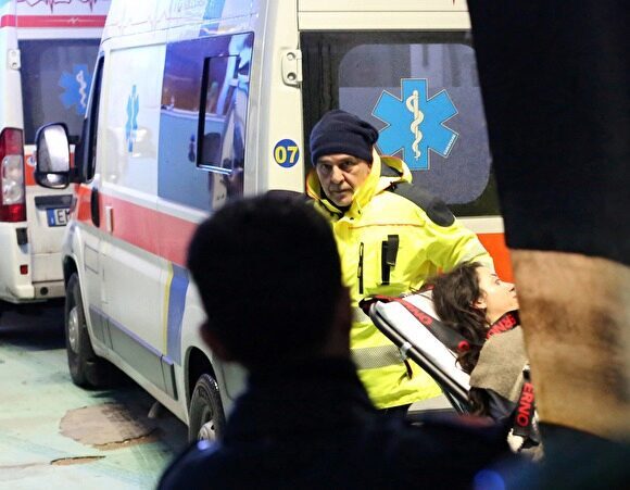 Двух пострадавших в аварии на эскалаторе болельщиков ЦСКА прооперировали в Риме