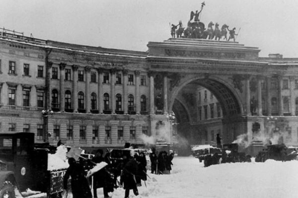 Неуместный эксперимент: идея комедии о блокадном Ленинграде названа кощунством и позором