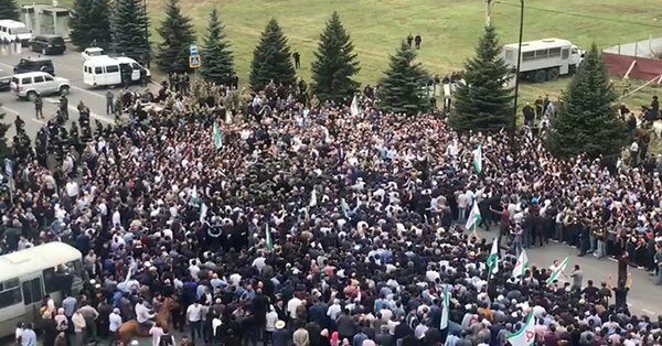 Подписание соглашения о чечено-ингушской границе обернулось массовыми протестами