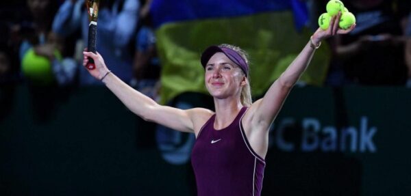 Порошенко поздравил Свитолину с победой в турнире WTA