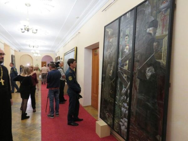 Славянский форум изобразительных искусств проходит в Севастополе