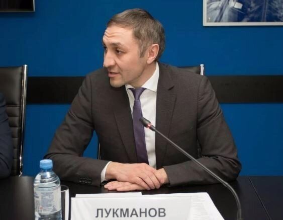 Глава управления спорта Сургута, на которого жаловались горожане, отстранен от должности