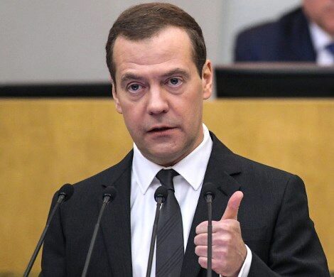 Медведев утвердил индексацию тарифов ЖКХ по РФ в два этапа