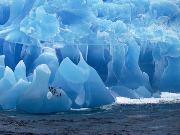 Найден необъяснимый источник таяния льдов в Антарктиде