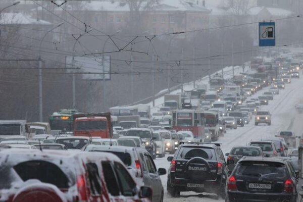Первый снег в Ростове-на-Дону вызвал 10-бальные пробки