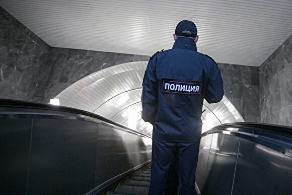 Полицейский из Екатеринбурга, заказавший себе анаболики, пойдет под суд