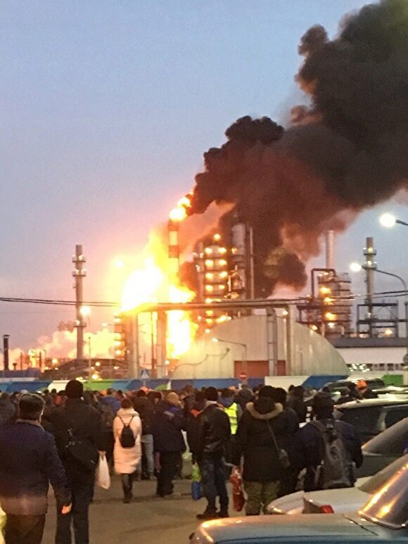 Пожар на нефтезаводе в Москве локализован