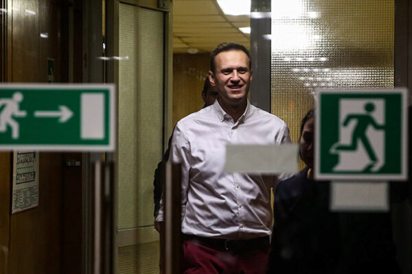 Русский оппозиционер Навальный объявил, что ему запретили покидать РФ