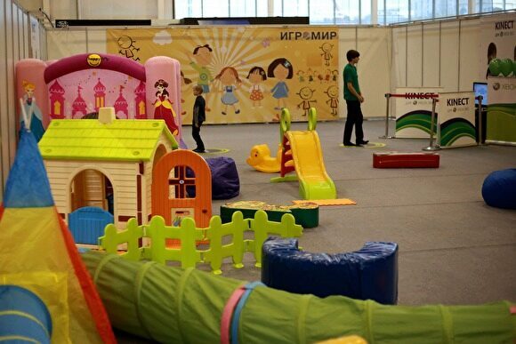 Судимым запретят работать в детских игровых комнатах