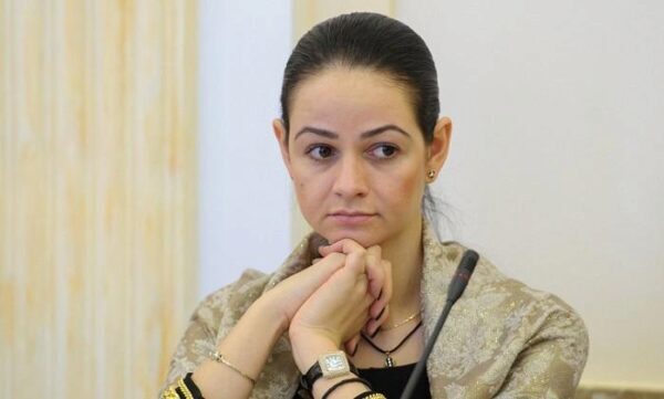 Свердловская чиновница, которая от лица государства не просила молодежь рожать, заплатила за отель 131 млн рублей