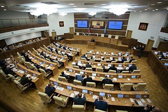 Свердловские депутаты запретят главам сел возглавлять местные думы