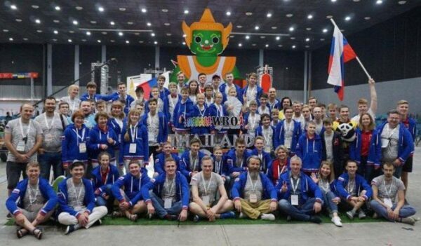 Тагильские школьники вошли в топ-5 на Всемирной робототехнической олимпиаде