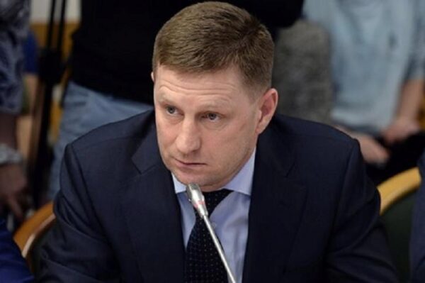 В Хабаровске губернатор пригрозил отправить главу минздрава "поработать в поликлинику"