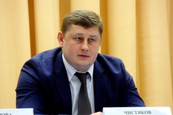 В момент обострения конфликта вокруг застройки компанией ПИК в Кунцево мэр Москвы уволил главу районной управы
