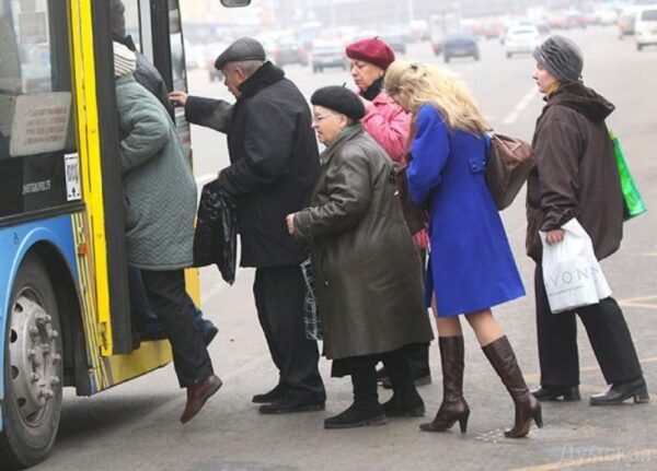Власти Севастополя не хотят работать с «нерадивыми» перевозчиками