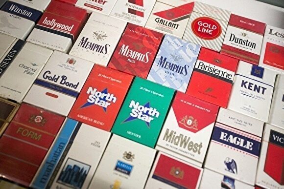 В России почти вдвое увеличилось количество контрабандных сигарет