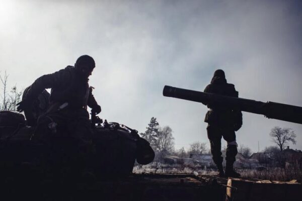 ВСУ вскоре нанесут удар по собственным позициям в Донбассе, предупредили в ДНР