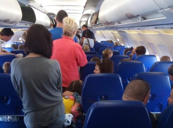 В Тюмени пассажиры «Аэрофлота» штурмовали кабину пилотов, чтобы остановить вылет рейса