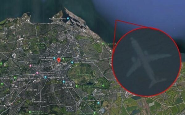 Загадочный «самолет под водой» обнаружен на картах Google в Шотландии