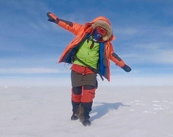 Антарктида покорена, впервые в истории: энтузиаст без посторонней помощи пересек ее на лыжах