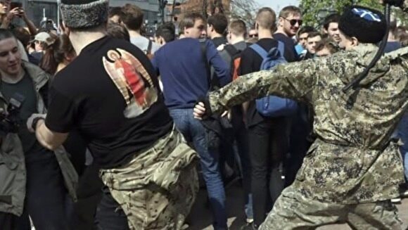 Чайке пожаловались на отсутствие дел об избиении казаками участников акций протеста