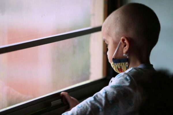 Эксперт оценила действия москвички в отношении онкобольного ребенка