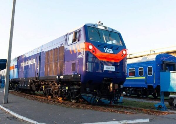 Локомотив General Electric в первый раз отправился в рейс по украинской железной дороге