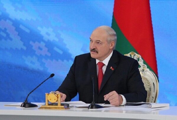 Лукашенко пригрозил уйти с русского рынка