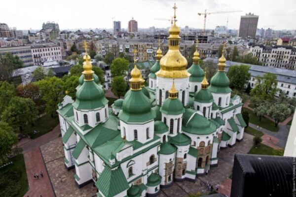 Московская патриархия лишила сана и предала анафеме двоих украинских митрополитов