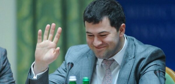 Насиров восстановлен в должности главы фискальной службы — СМИ