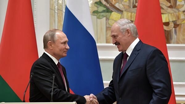 Песков: Тема вероятного объединения РФ и Республики Беларусь не обсуждается