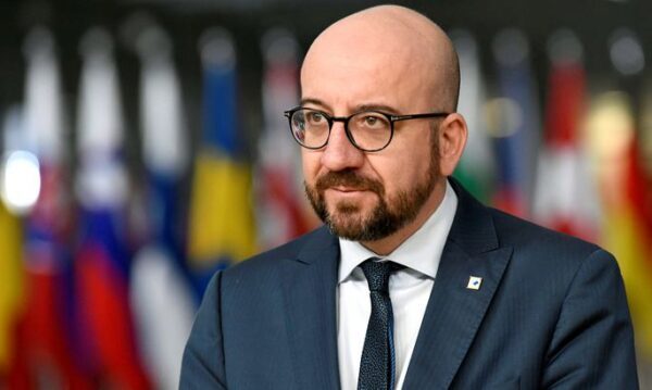 Премьер Бельгии подал в отставку