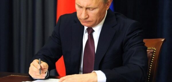 Путин перенес столицу ДФО во Владивосток