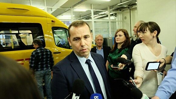 Шумков пообещал до конца года передать сельским школам 42 автобуса