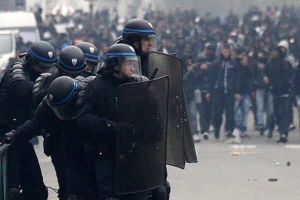 В СБУ заявили, что протесты во Франции организованы Россией