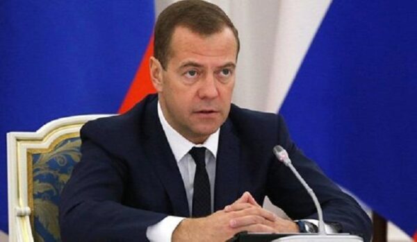 Ветеран труда вернул Медведеву прибавку к пенсии
