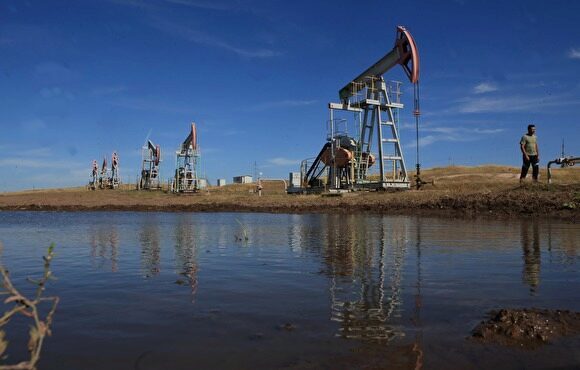 В ОПЕК предварительно договорились о сокращении добычи нефти
