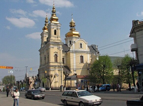 В Виннице 20 человек захватили Свято-Преображенский кафедральный собор