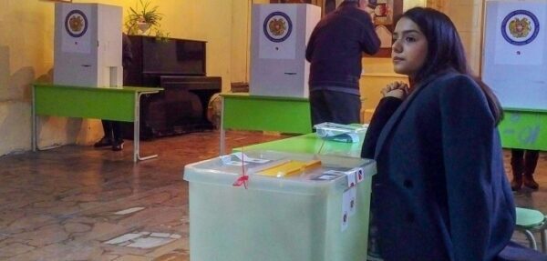 Завершено голосование на выборах в Армении
