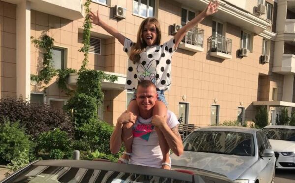 Анастасия Костенко рассказала об отношениях со старшей дочкой Дмитрия Тарасова