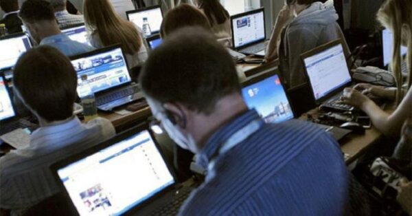 Испуг понятен: в Москве оценили заявление ЕС о мониторинге соцсетей во время выборов на Украине