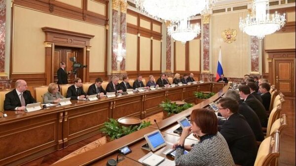Медведев утвердил план трансформации делового климата в России