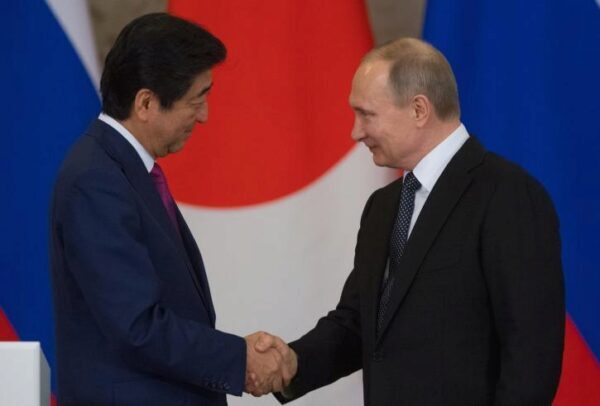 Многие японцы сомневаются в успехе переговоров с Россией