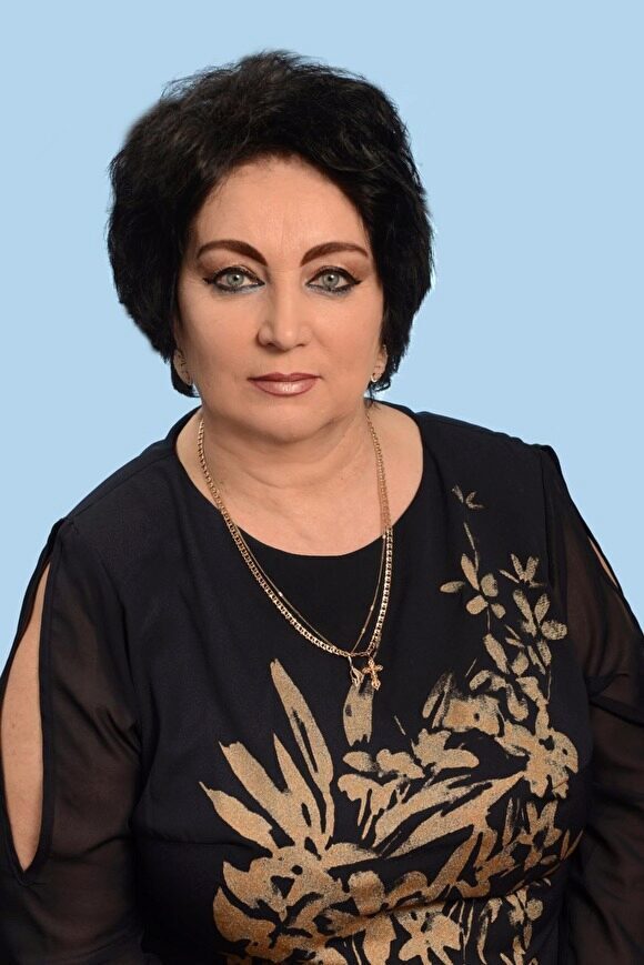На Урале депутата-единоросса оштрафовали за то, что она назвала коллегу «тупорылым»