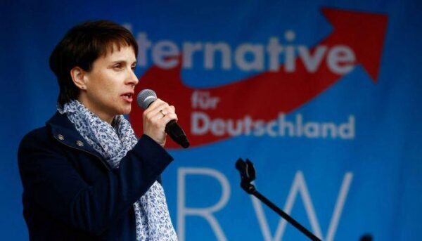 Партия АдГ предложила Германии выйти из Евросоюза