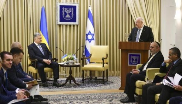 Порошенко призвал Израиль способствовать освобождению пленных украинских моряков
