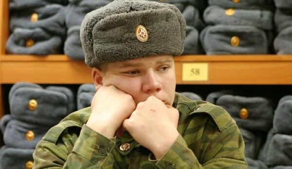 Российским срочникам, отслужившим в армии, запретят пользоваться соцсетями