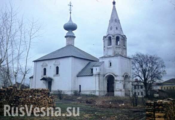 Украина: За отказ переходить к раскольникам прихожане напали на священника и захватили храм